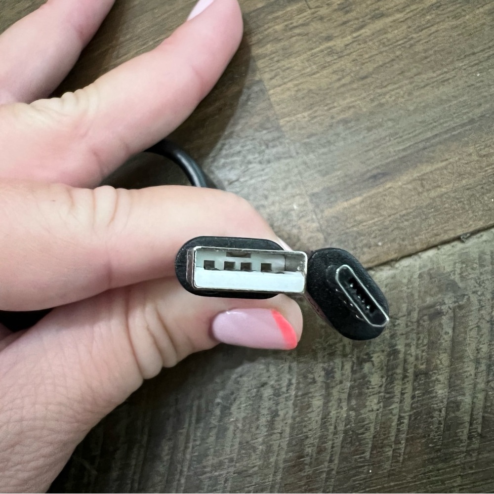 ✅ VGA male to male connector cable